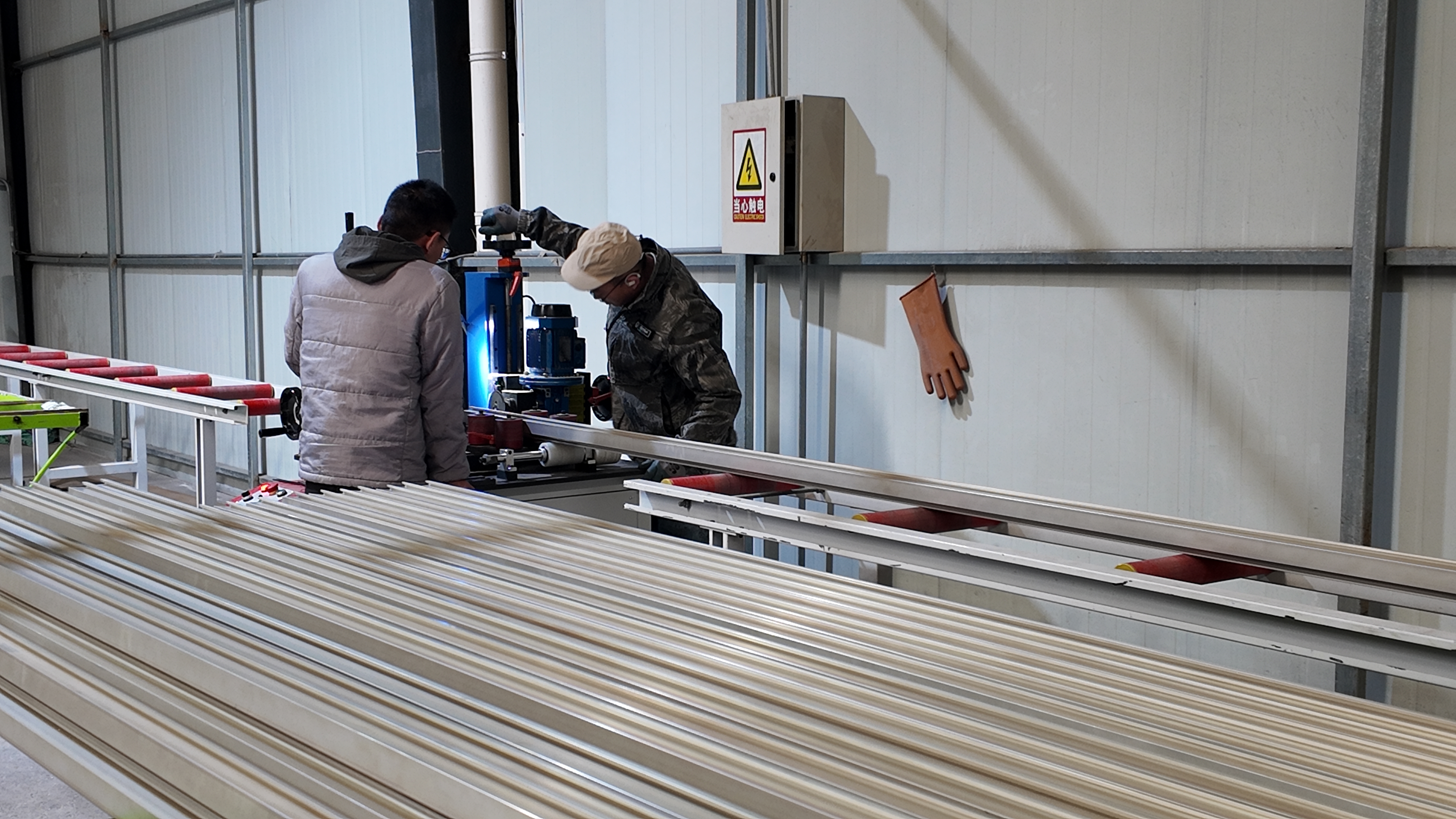 Производство Frameless Studio 5