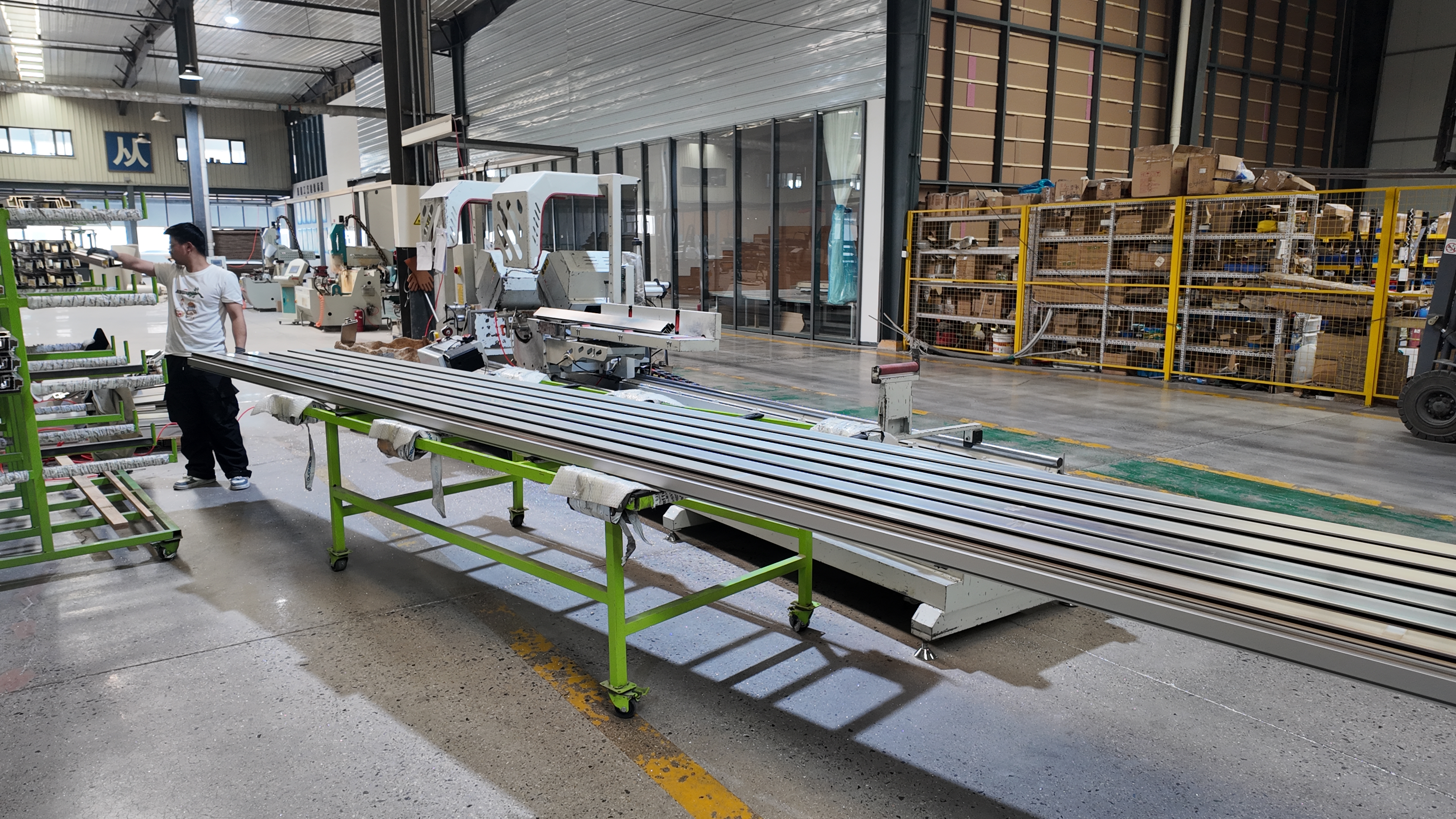 Производство Frameless Studio 7