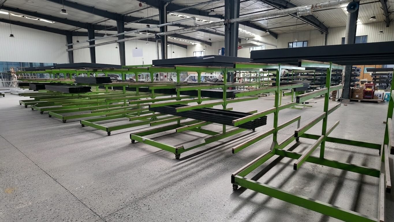 Производство Frameless Studio 7